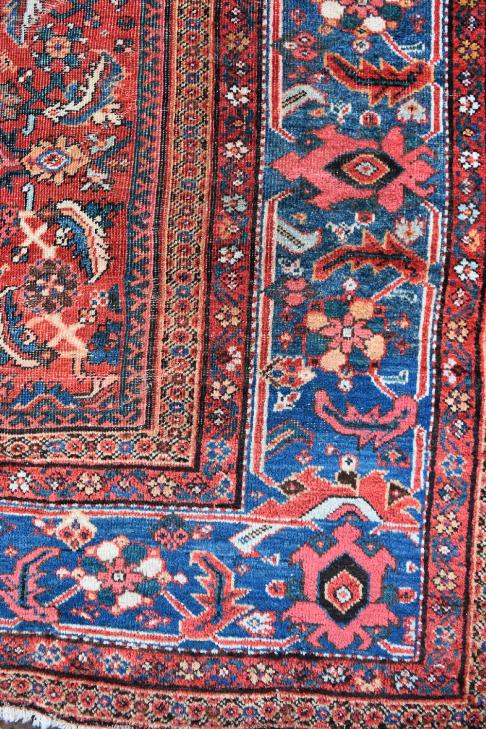 Antique Mahal carpet 409x319cm View IV