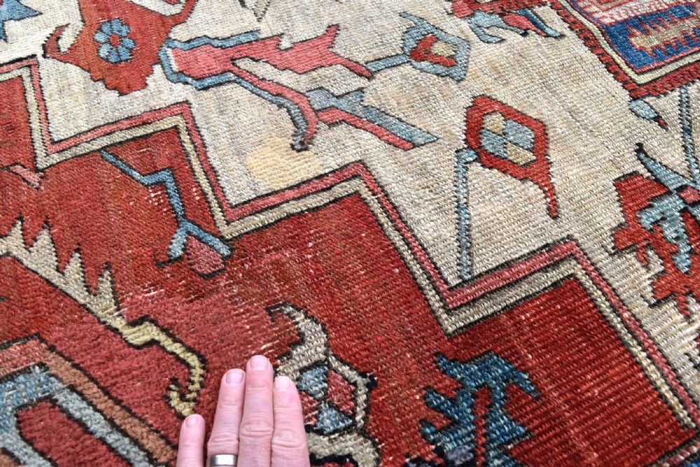 Fine antique Serapi carpet 388x297 cm View X