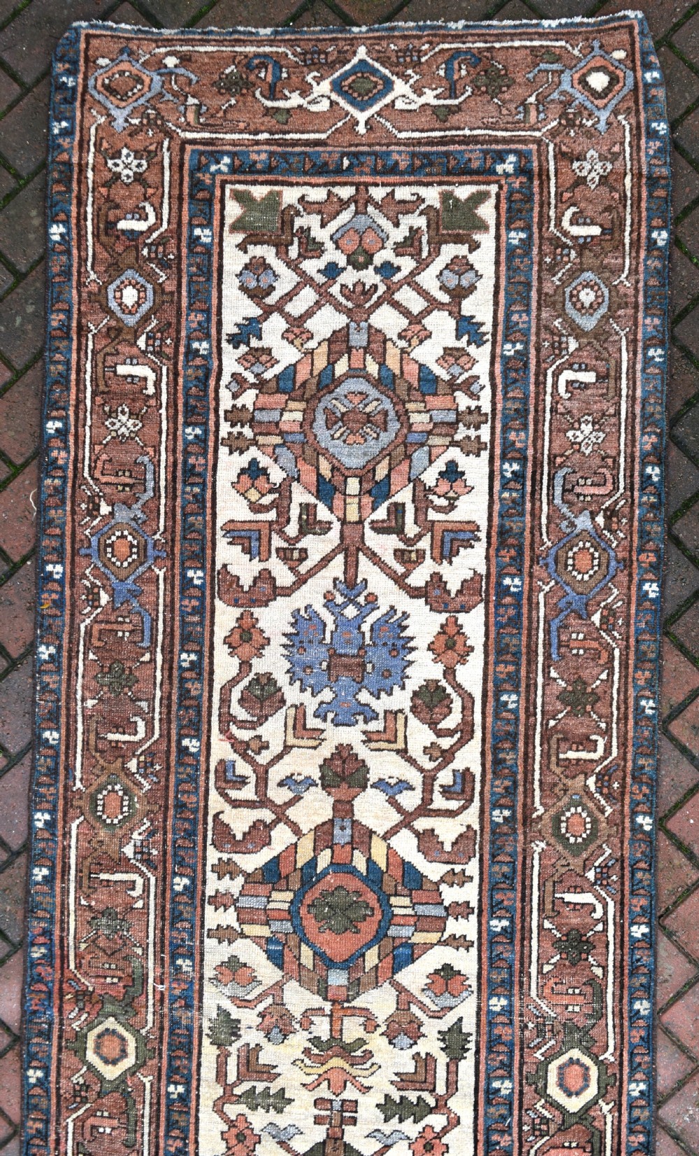 An antique Serapi runner 506x91cm View VIII
