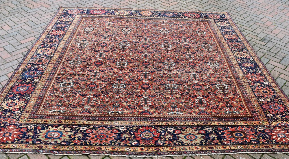 Fine antique Ferahan carpet 281x271cm