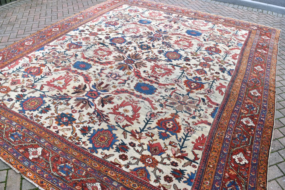 A fine antique Mahal carpet 402 x 303cm View IV