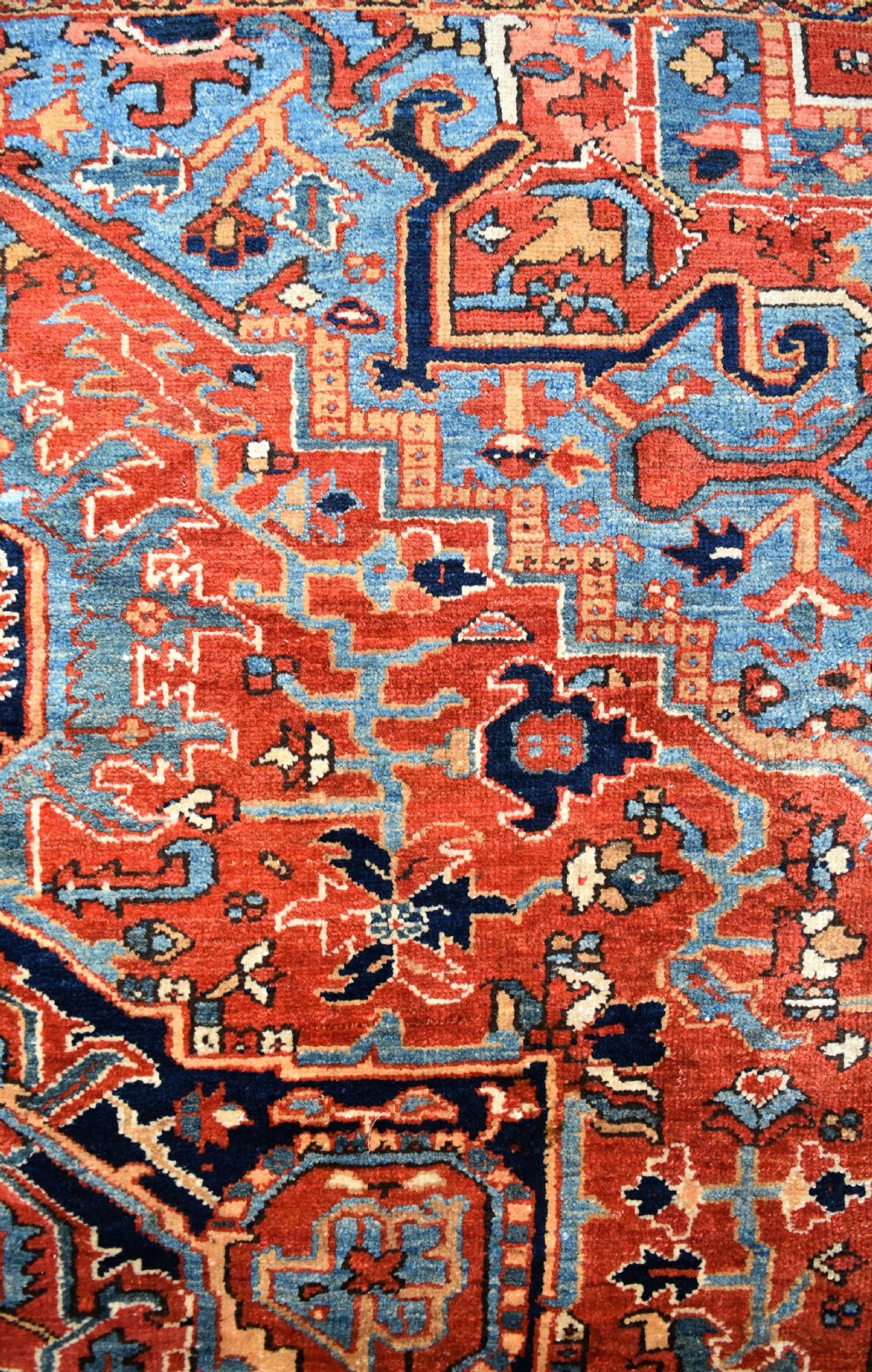 Antique Heriz carpet in excellent original condition 298x212 cm View IX
