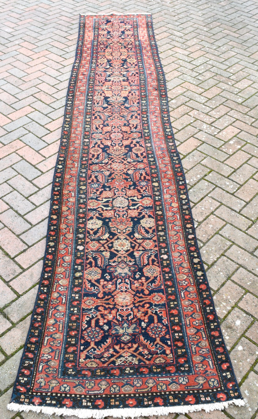 Antique Malyor narrow runner 398x74cm