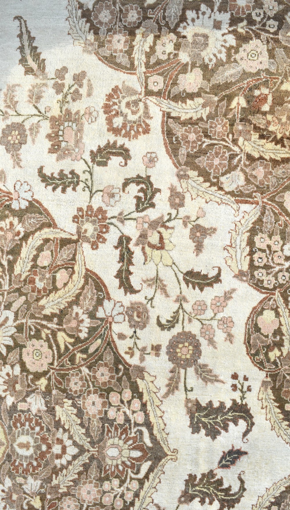 Fine antique Tabriz carpet 362x285 View X