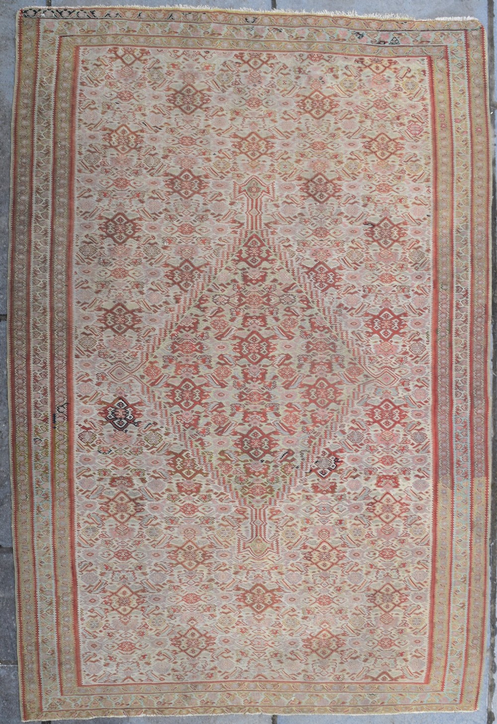 A very fine antique Senneh kilim 192x130cm