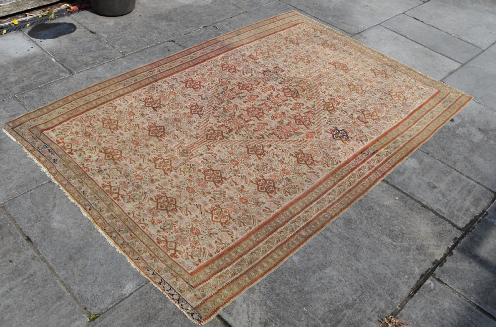 A very fine antique Senneh kilim 192x130cm View II