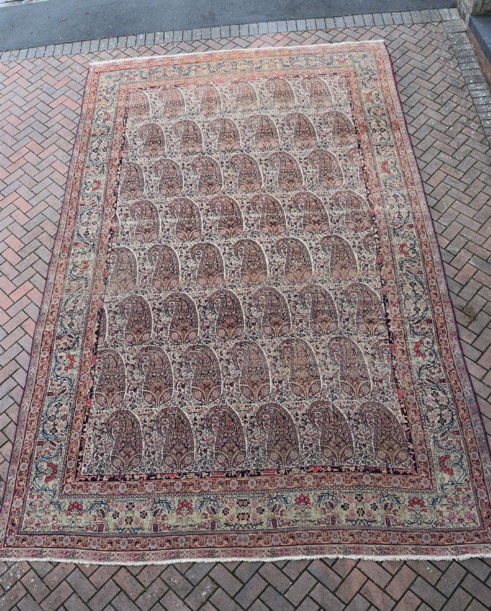 Fine Antique Kirman  Room size carpet 300x480 cm View IX