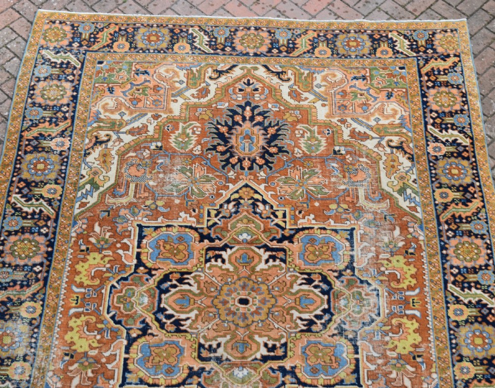 Old Heriz Carpet 346x244 CM View VI