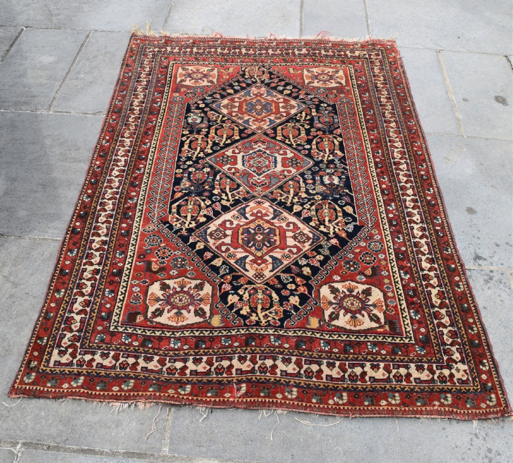 Fine antique Qasgai tribal rug 172x115 CM View II
