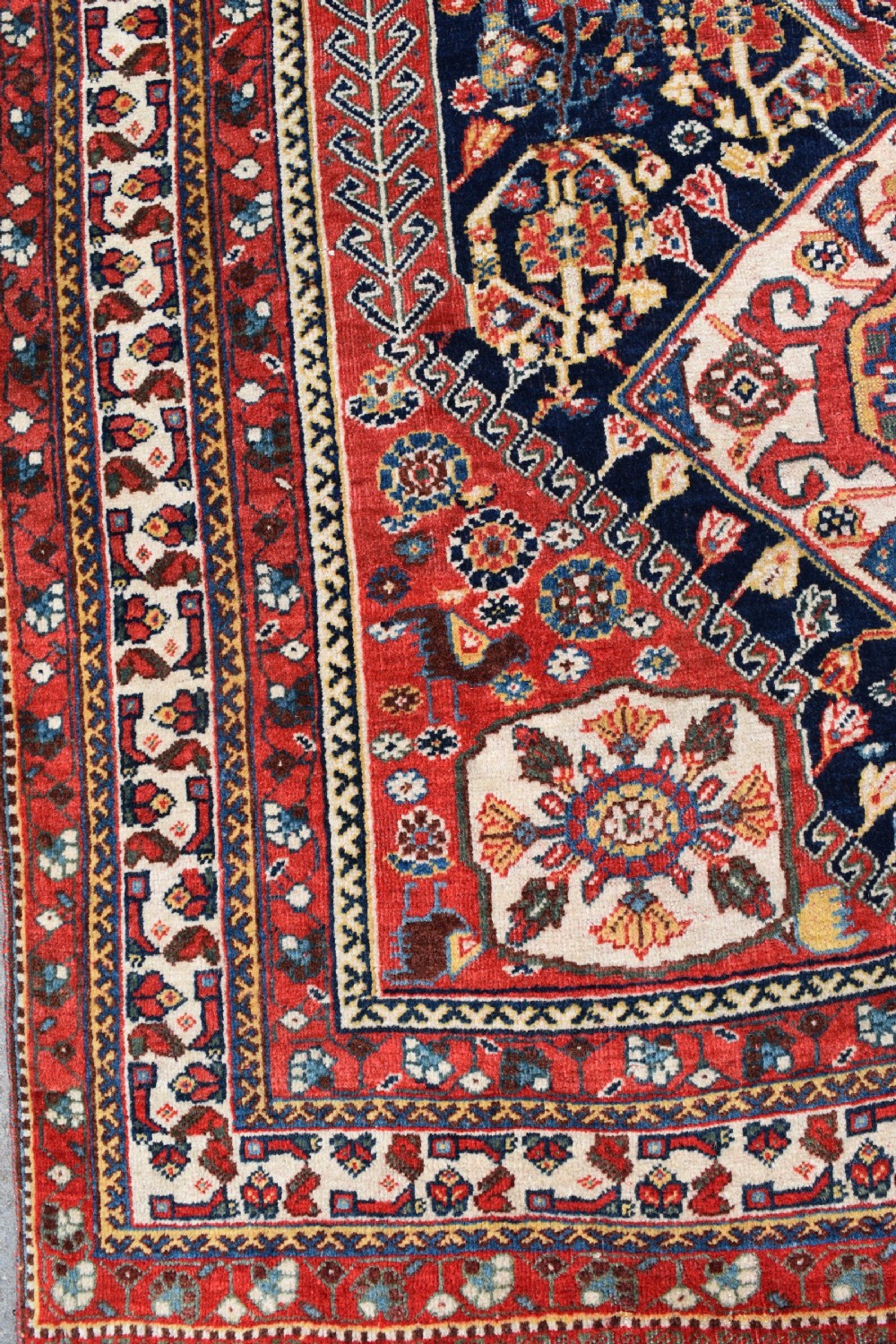Fine antique Qasgai tribal rug 172x115 CM View VI
