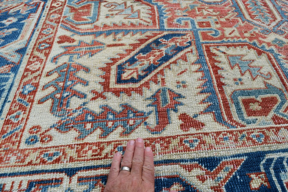 Old Heriz carpet 278x204 cm View III