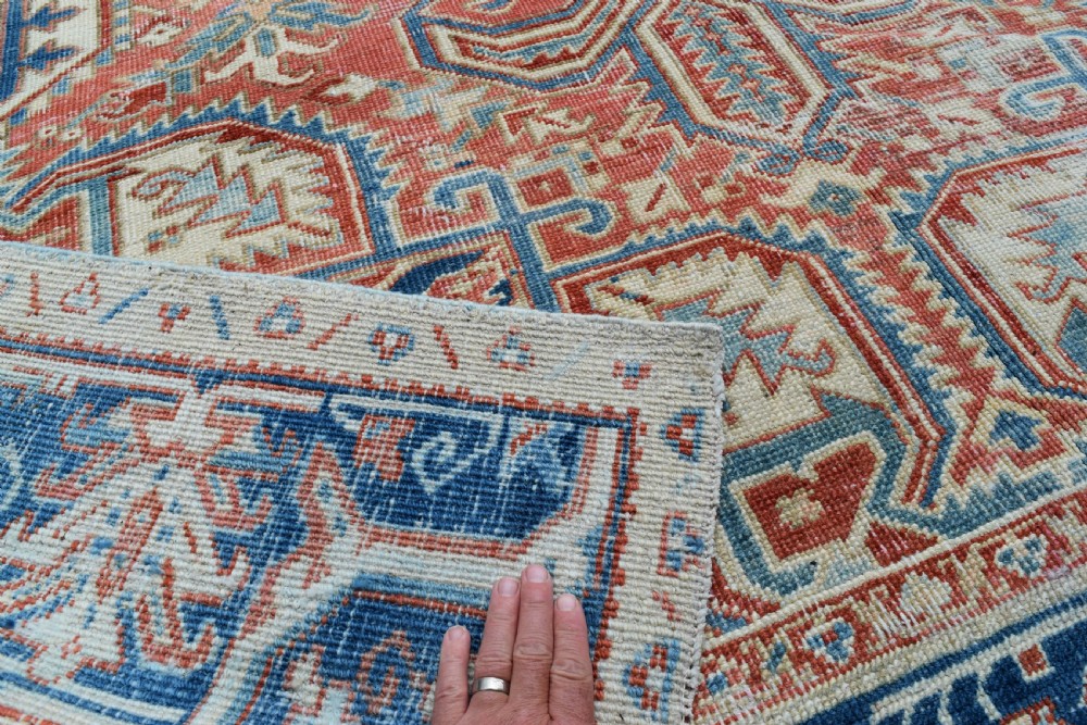 Old Heriz carpet 278x204 cm View VI