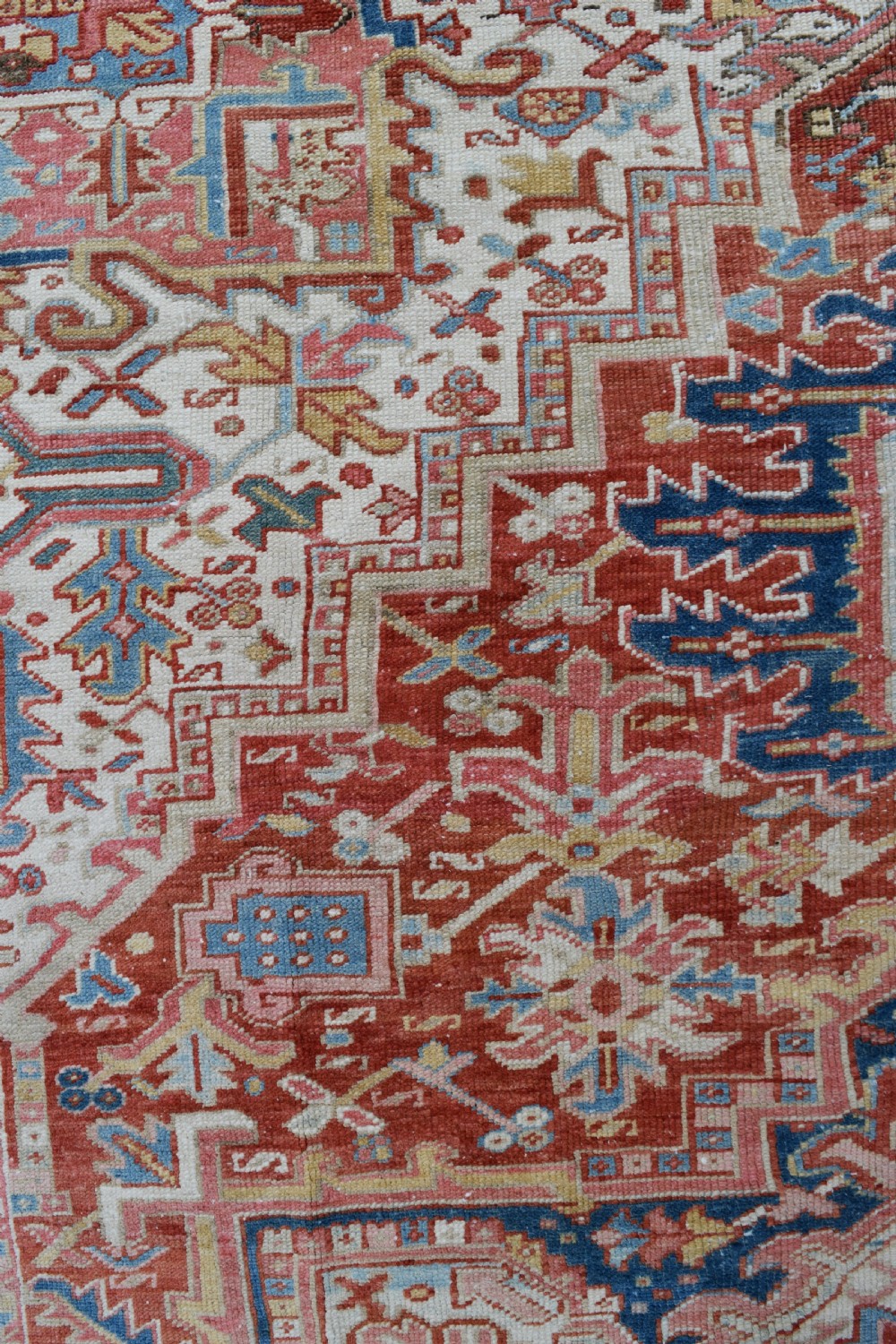 Old Room size Heriz carpet  335x214cm View II