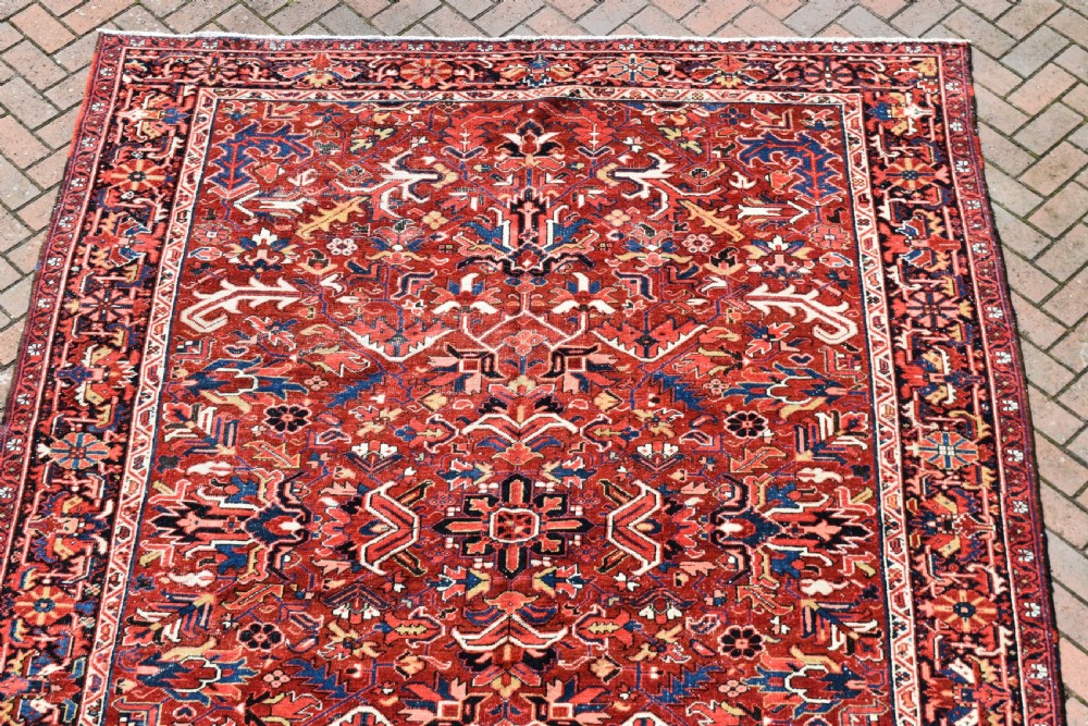 Old roomsize Heriz carpet with allover design 314x236 cm View V