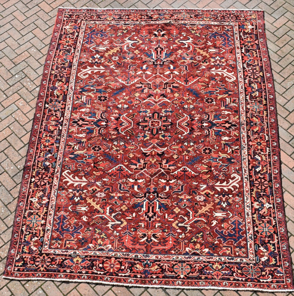 Old roomsize Heriz carpet with allover design 314x236 cm View VII