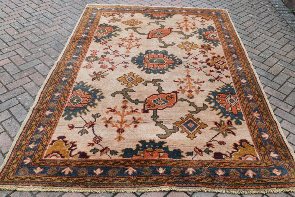 Turkish Ushak small carpet 265x183 cm