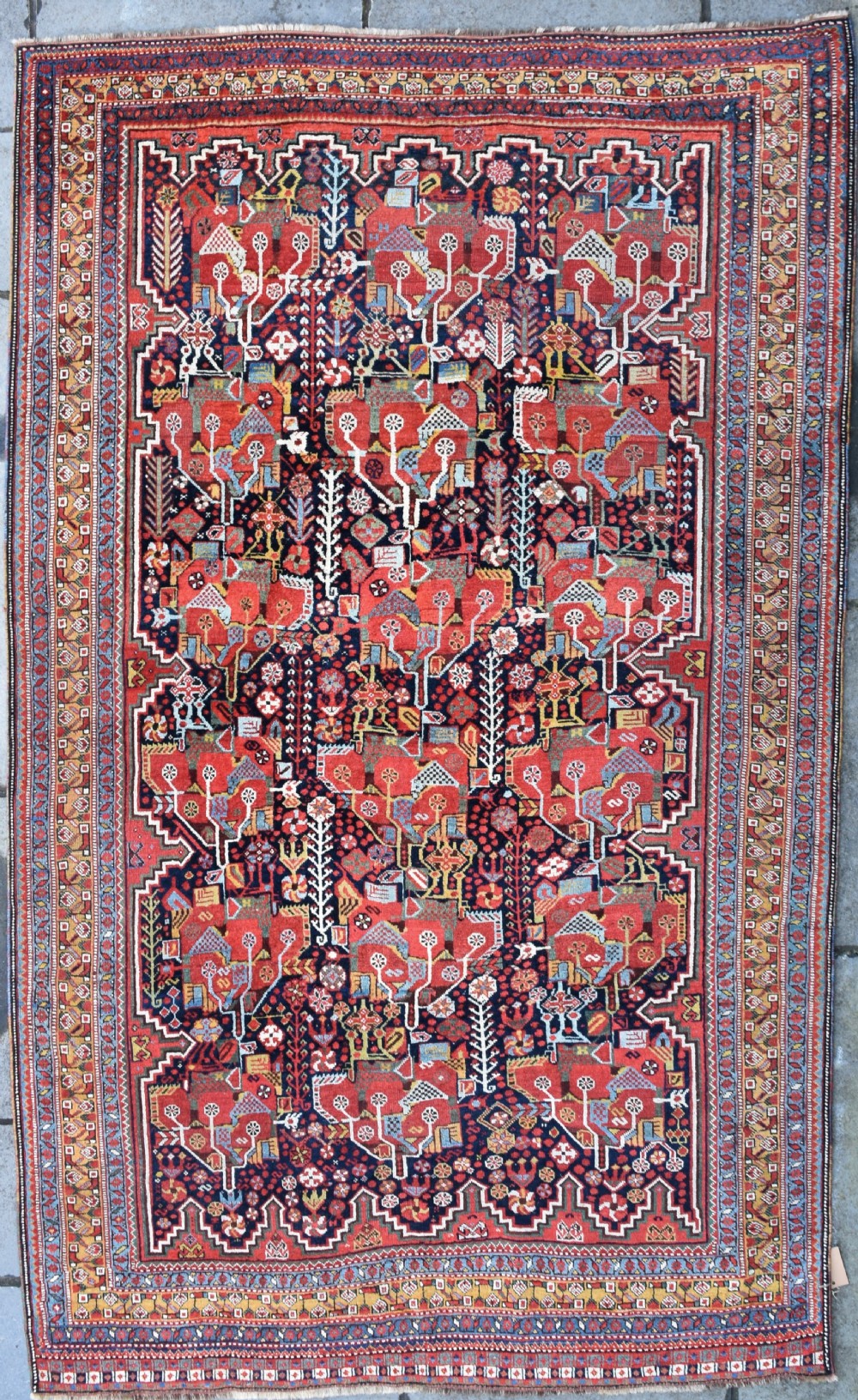 Fine antique Khamseh carpet 247x151 cm