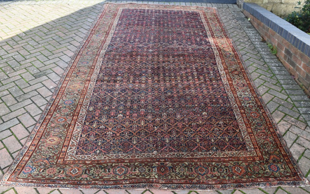 Fine antique Ferahan carpet 390x199cm