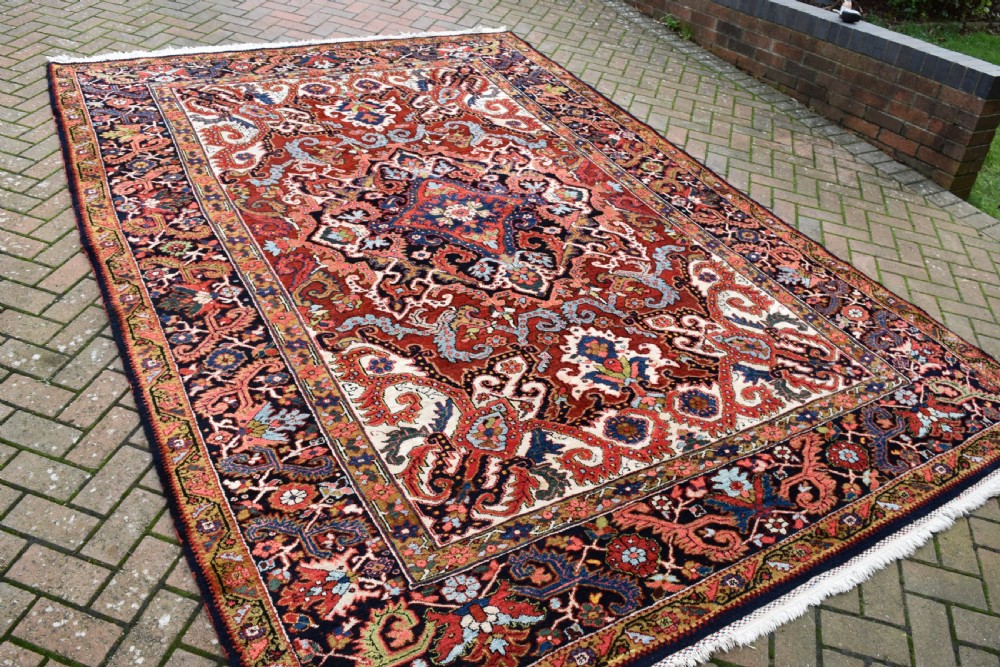 Old Heriz roomsize carpet 340x240 cm View III