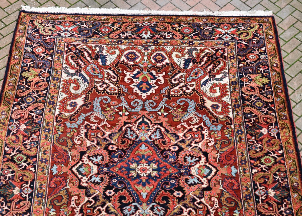 Old Heriz roomsize carpet 340x240 cm View VIII
