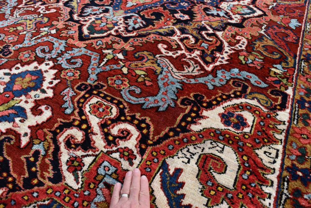Old Heriz roomsize carpet 340x240 cm View IX