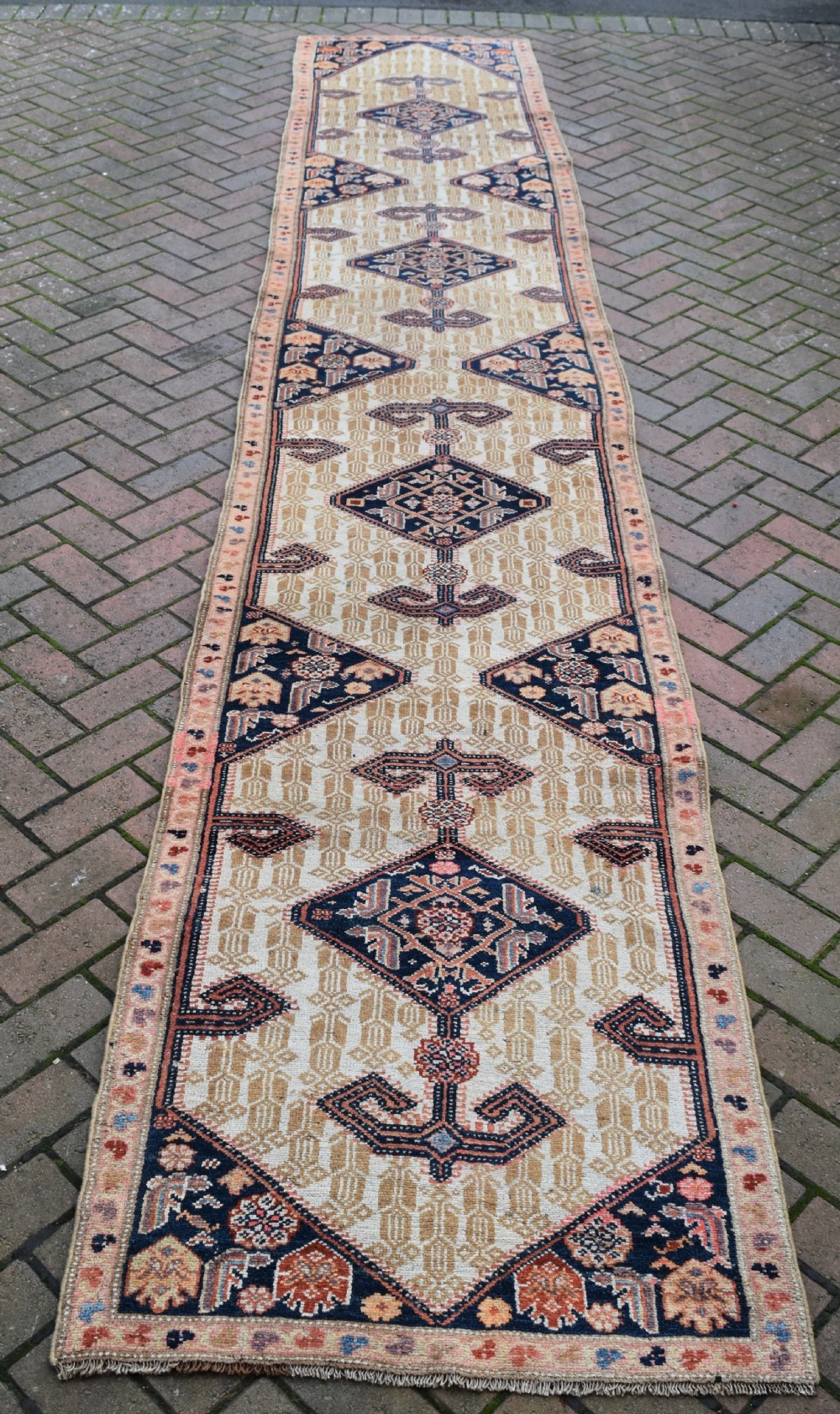 Long narrow Serab runner 495x85cm