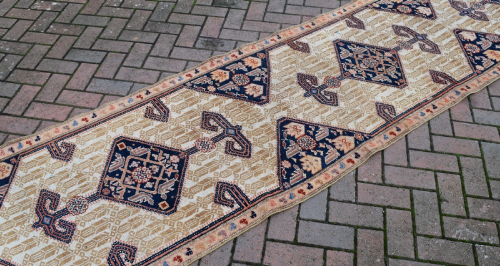 Long narrow Serab runner 495x85cm View V
