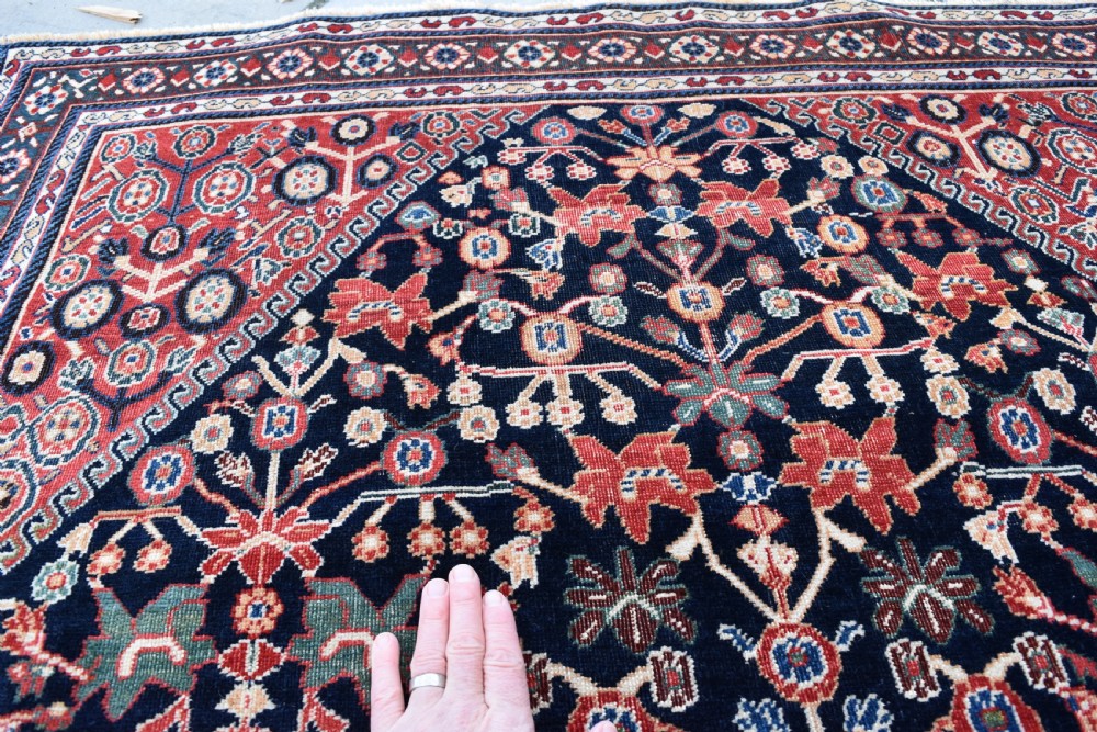 Antique Qasgai tribal rug 197x134 cm View IV