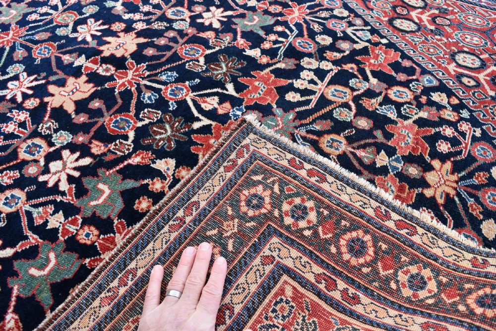 Antique Qasgai tribal rug 197x134 cm View VII