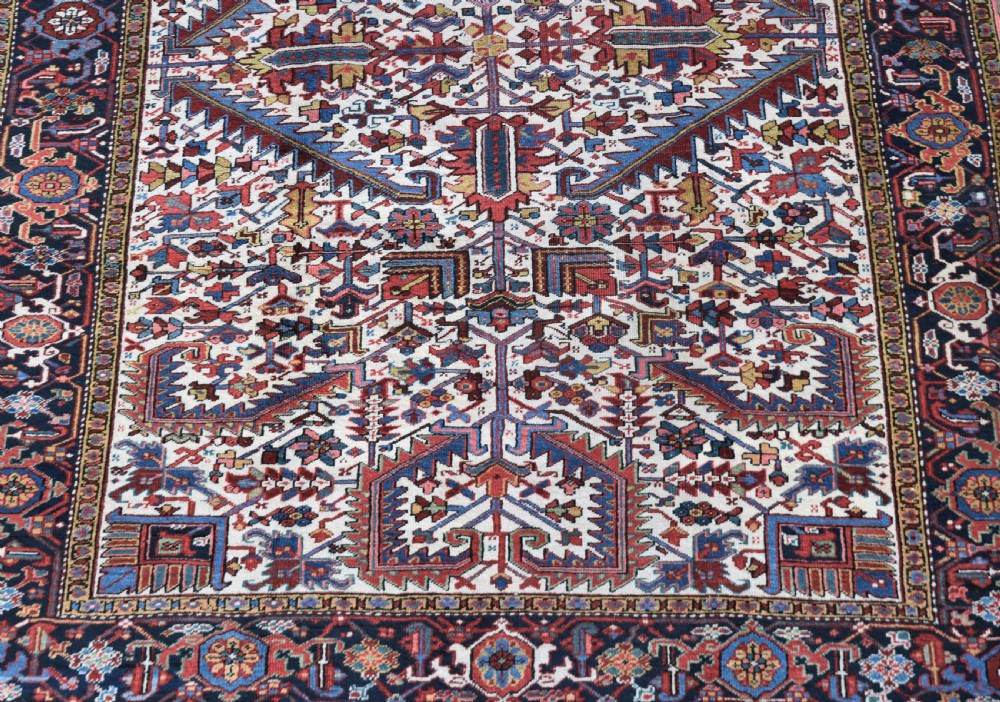 antique ivory ground Heriz carpet 326x219 cm View VII