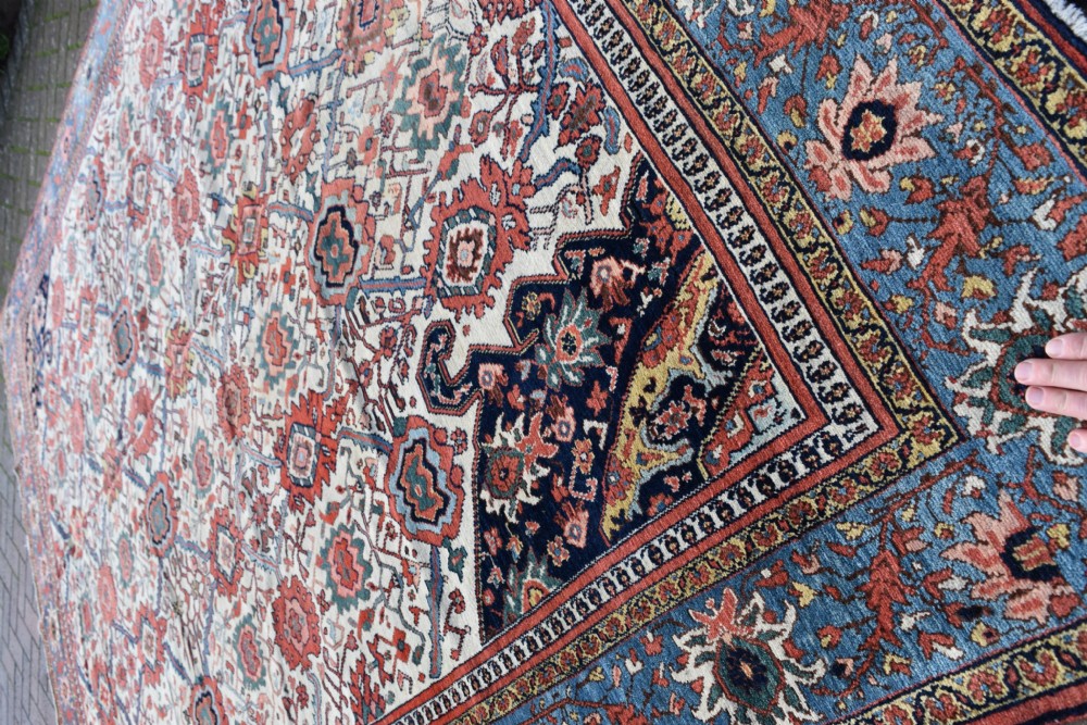 Very fine Antique Malyor carpet 280x208 cm View VII