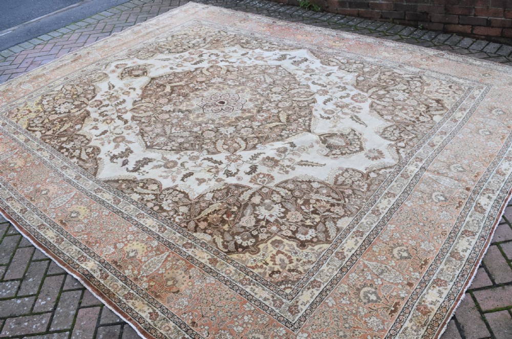 Antique Tabriz roomsize carpet  382x285 cm View IV
