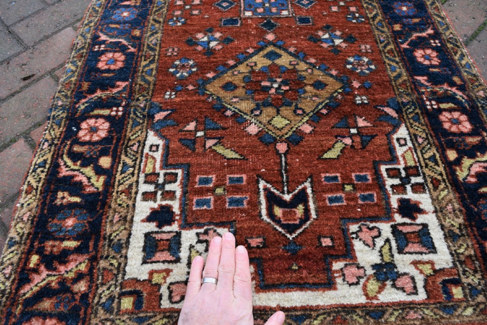 Antique Heriz narrow runner 307x75 cm View II