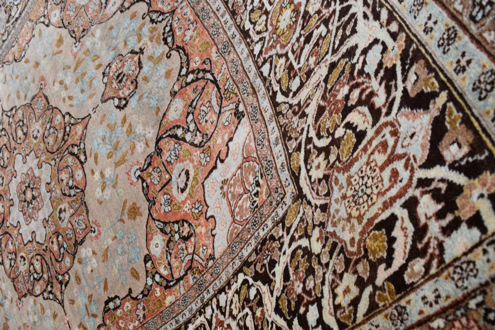 Fine antique Tabriz roomsize carpet 369x279 cm View XII