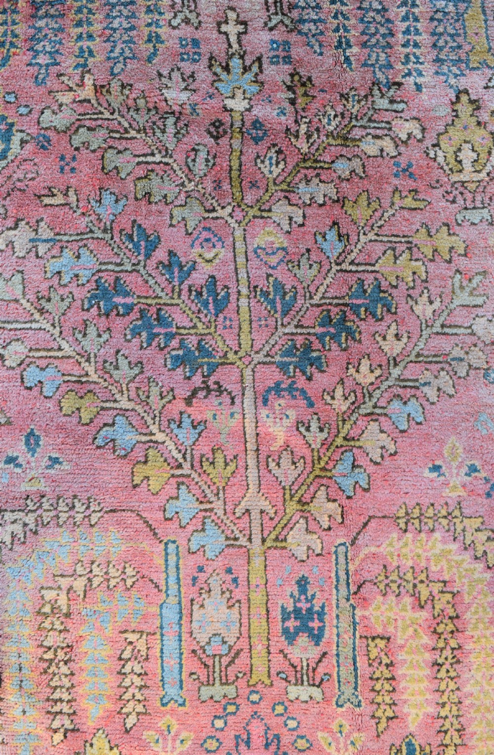 antique Ushak carpet 395x328cm View XII