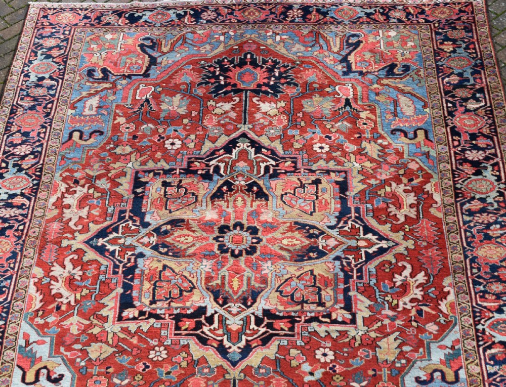 Antique Heriz Roomsize carpet 360x221 View X
