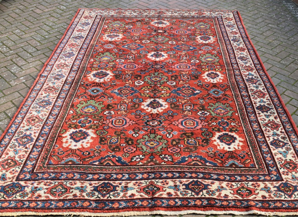 Old Mahal roomsize carpet 335x213cm View II