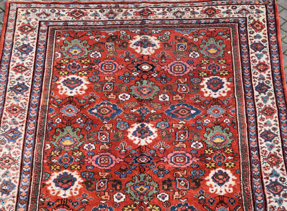 Old Mahal roomsize carpet 335x213cm View VII