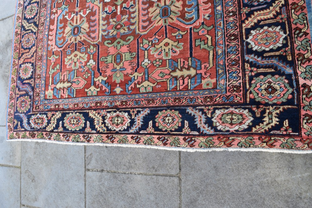 An antique Heriz small roomsize carpet  284x206cm View V