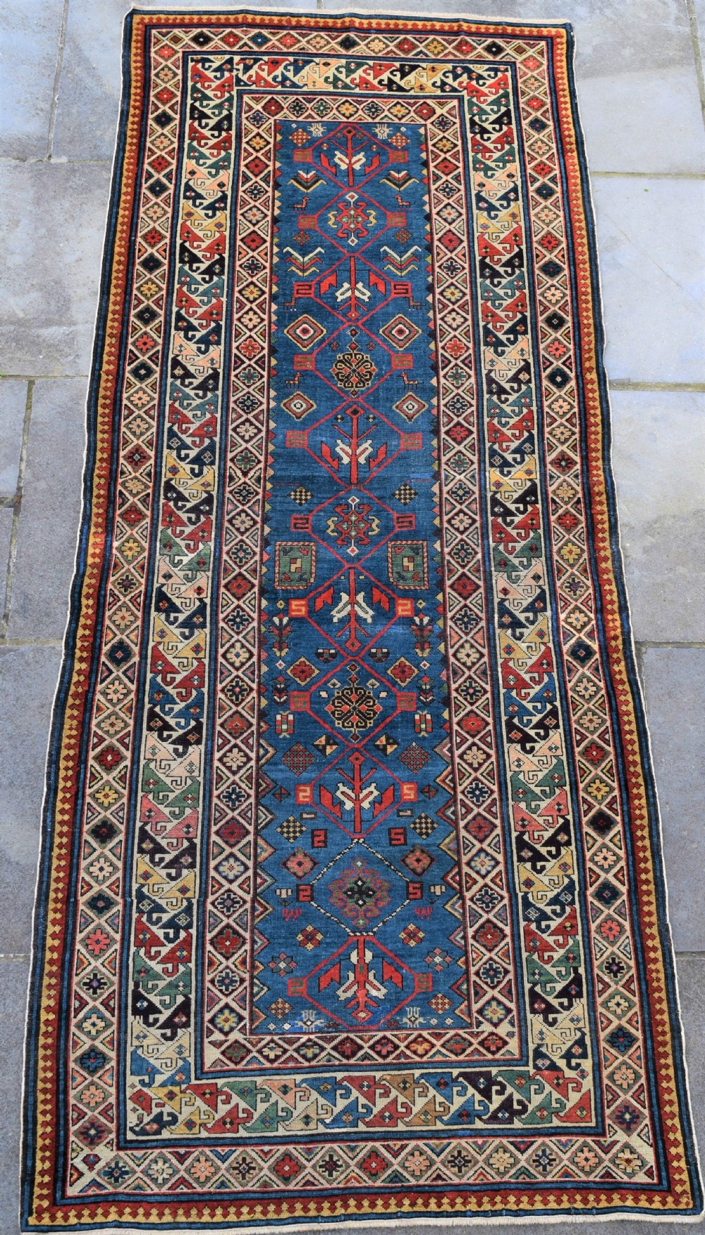 A very fine antique Shirvan long rug 278x112cm