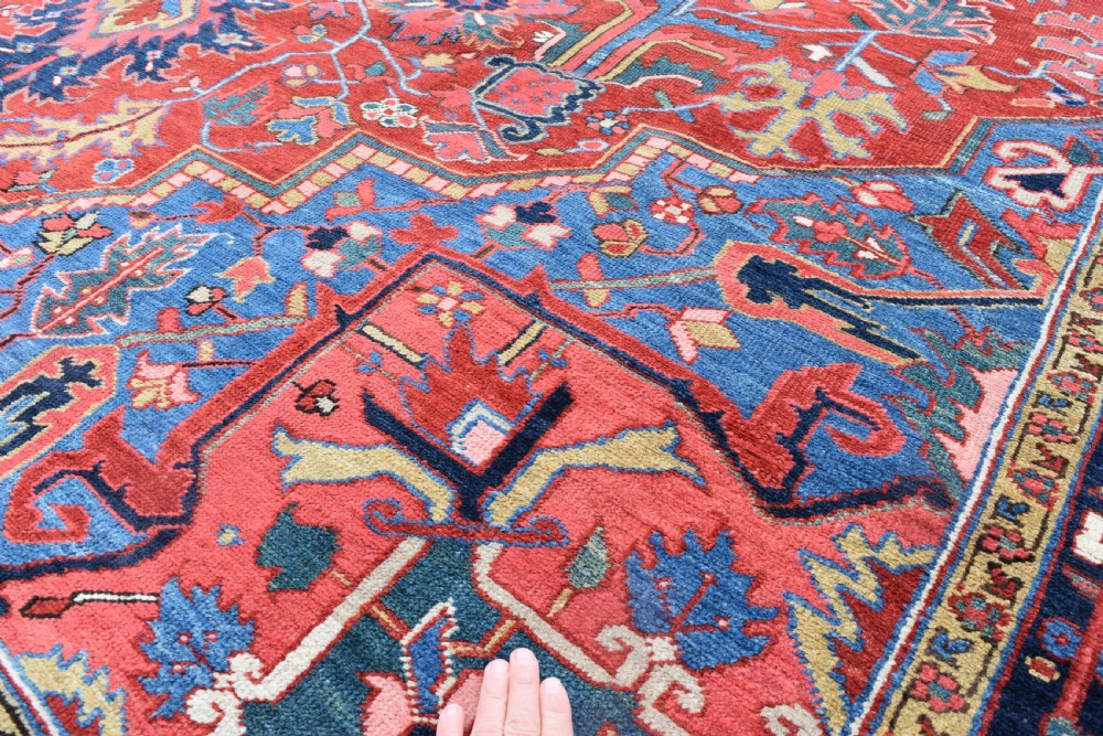 A very large antique Heriz roomsize carpet 430x315cm View V