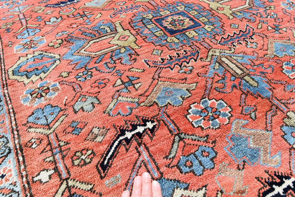 Antique Heriz small carpet 287x190cm View II