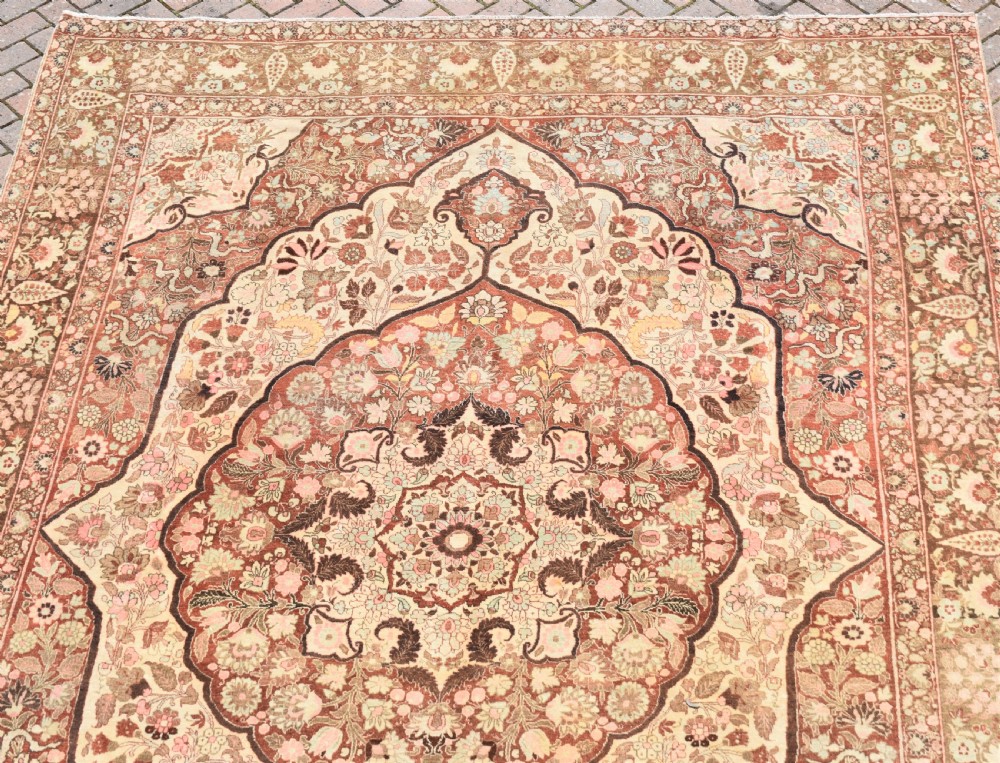 Fine antique Tabriz roomsize carpet 382x274 cm View IV