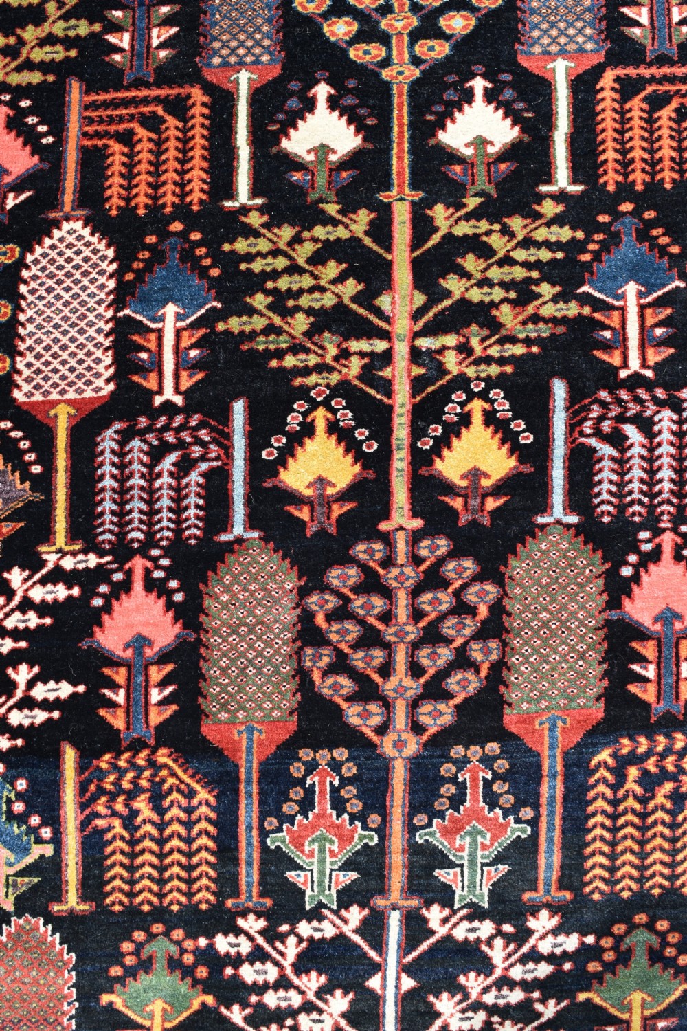 Fine Antique Bahktiari rug 208x153cm View III