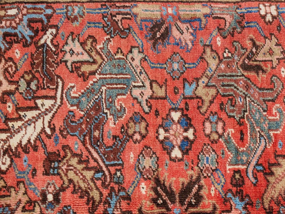 An Old Persian Heriz small roomsize carpet 263x192cm View VII