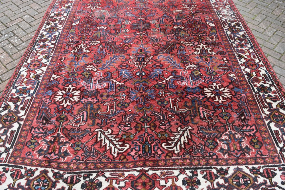An Old Persian Heriz carpet with allover design 326x223cm View II