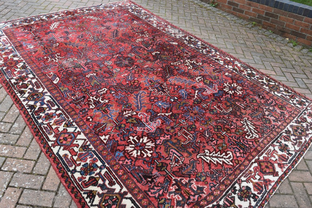 An Old Persian Heriz carpet with allover design 326x223cm View VI