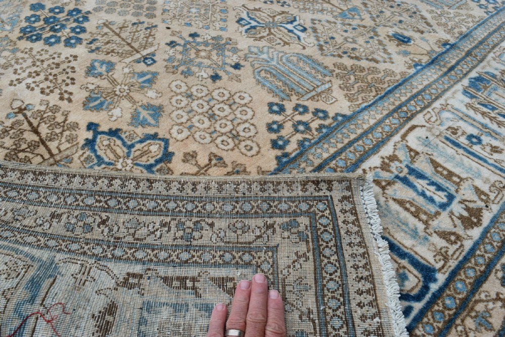 An Old Persian Joshaghan roomsize carpet 318x217cm View VI