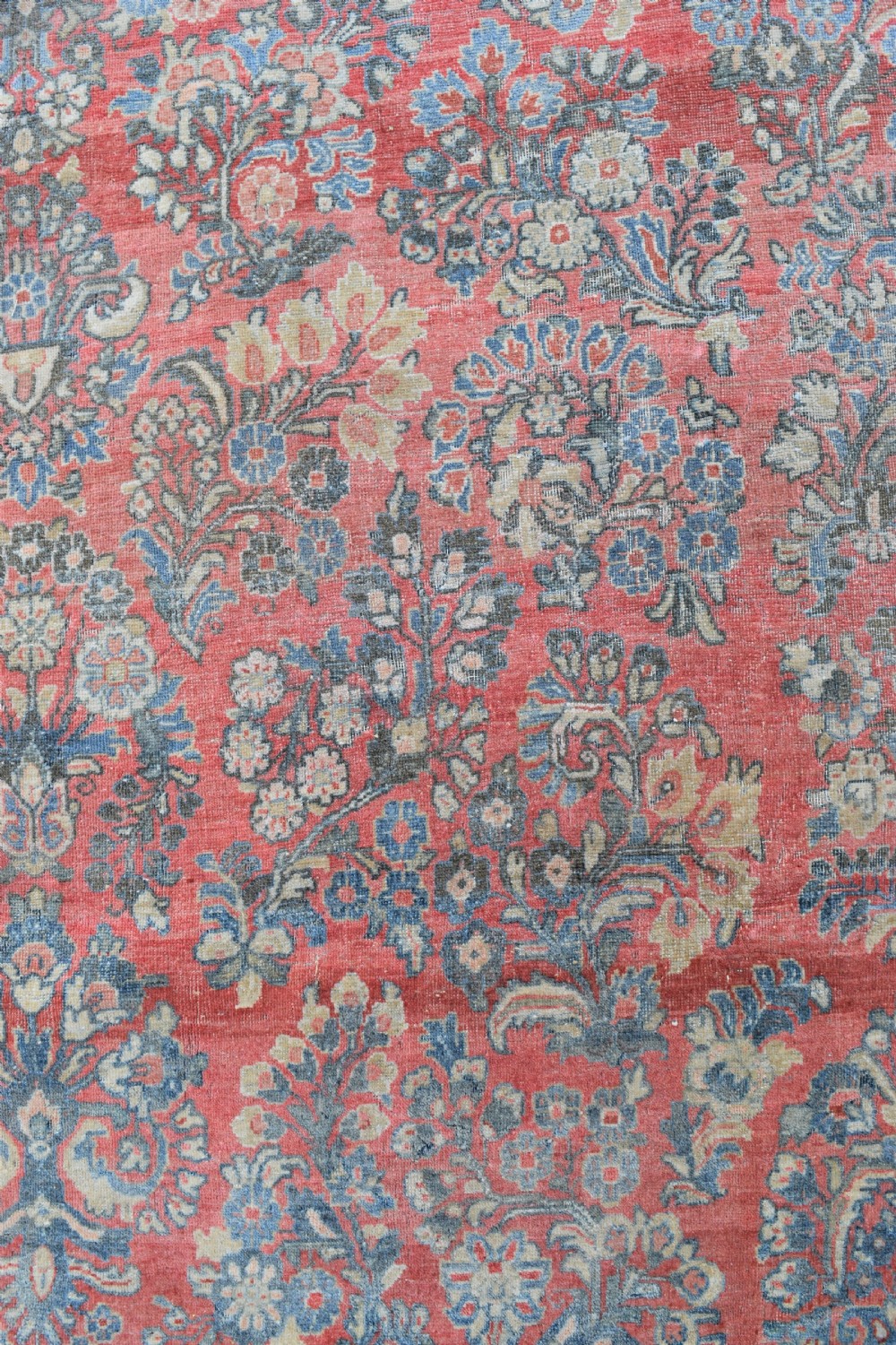An Old Persian Sarouk roomsize carpet 366x268cm View VII