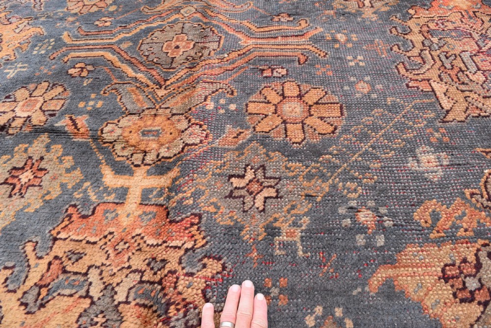 Antique Ushak carpet of very large proportions 517x399cm View III